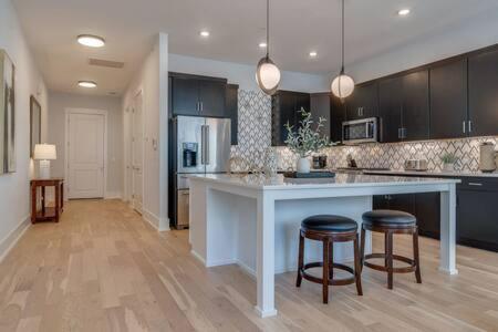 The Briar - Luxurious Condo Near Vanderbilt, Nashville Luaran gambar