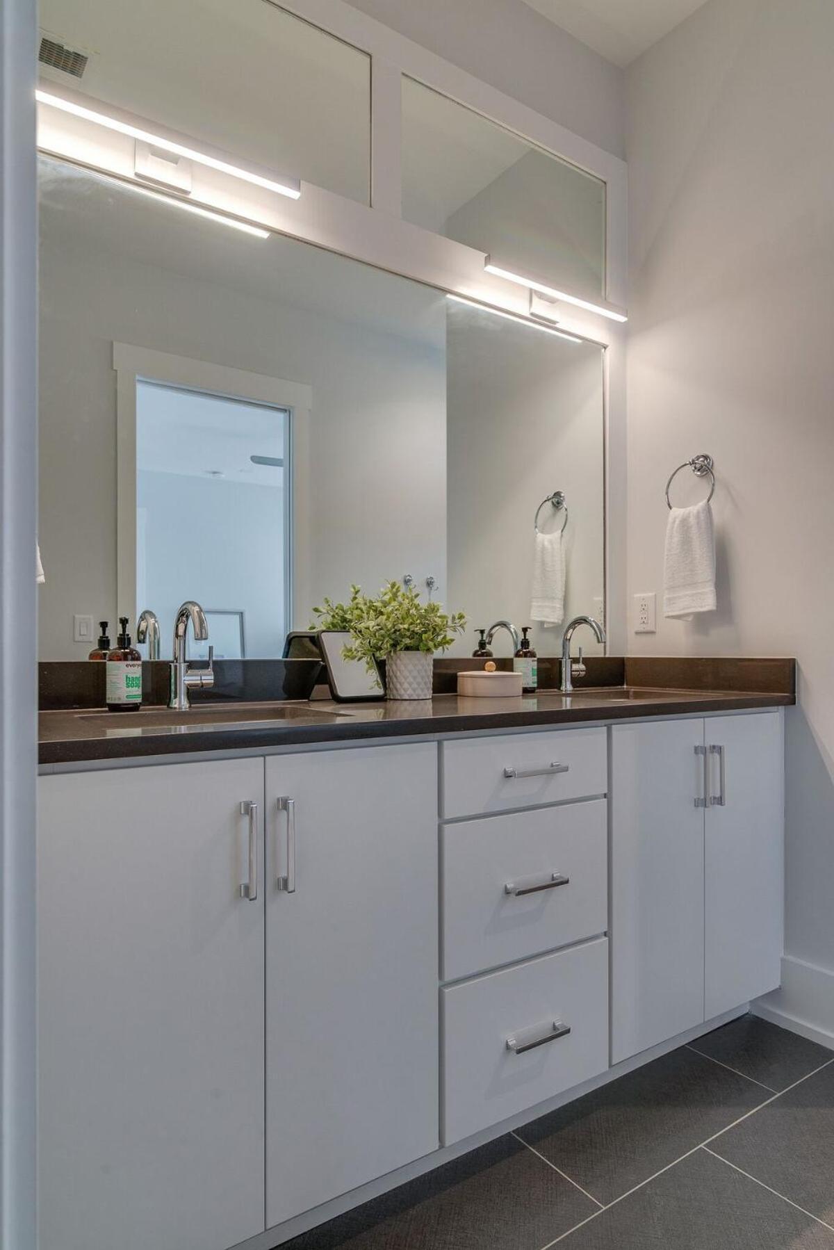 The Briar - Luxurious Condo Near Vanderbilt, Nashville Luaran gambar